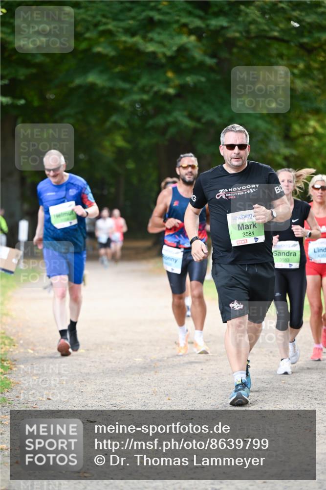 31.08.2025 - 21. Blankeneser Heldenlauf Dr. Thomas Lammeyer http://msf.ph/oto/8639799 31.08.2025 10:58:19 Laufen 3584, 3583, 4359 meine-sportfotos.de