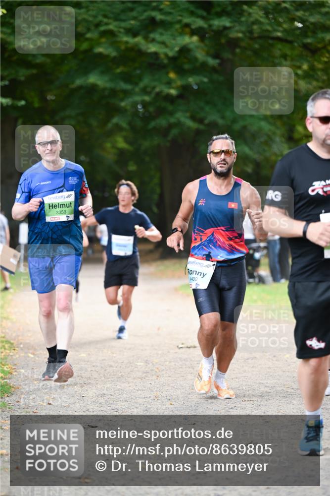 31.08.2025 - 21. Blankeneser Heldenlauf Dr. Thomas Lammeyer http://msf.ph/oto/8639805 31.08.2025 10:58:20 Laufen 3359, 3, 4400 meine-sportfotos.de