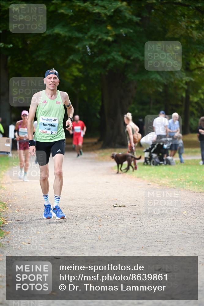 31.08.2025 - 21. Blankeneser Heldenlauf Dr. Thomas Lammeyer http://msf.ph/oto/8639861 31.08.2025 10:58:34 Laufen 4389 meine-sportfotos.de