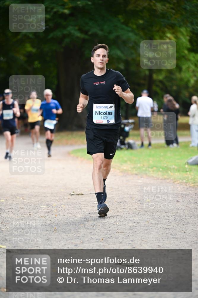 31.08.2025 - 21. Blankeneser Heldenlauf Dr. Thomas Lammeyer http://msf.ph/oto/8639940 31.08.2025 10:58:52 Laufen 4179 meine-sportfotos.de