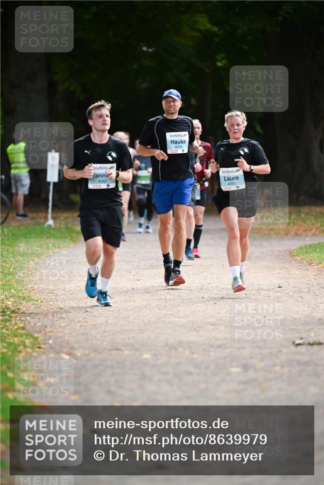 31.08.2025 - 21. Blankeneser Heldenlauf Dr. Thomas Lammeyer http://msf.ph/oto/8639979 31.08.2025 10:59:01 Laufen 4067, 4103, 4090, 4 meine-sportfotos.de