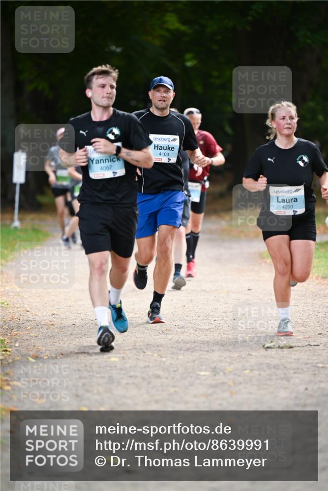 31.08.2025 - 21. Blankeneser Heldenlauf Dr. Thomas Lammeyer http://msf.ph/oto/8639991 31.08.2025 10:59:02 Laufen 4067, 4103, 4090 meine-sportfotos.de