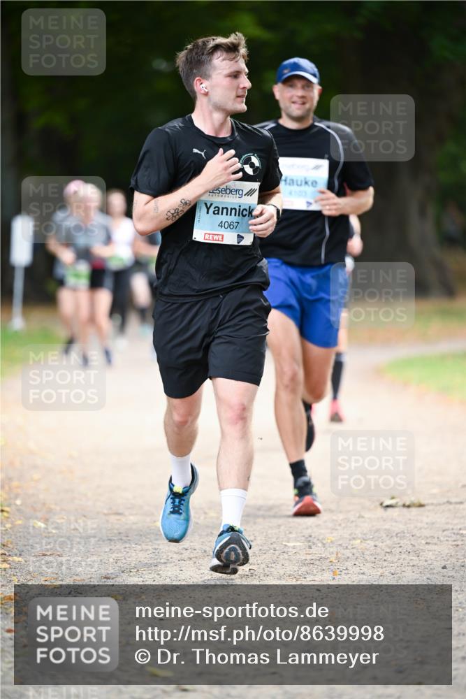 31.08.2025 - 21. Blankeneser Heldenlauf Dr. Thomas Lammeyer http://msf.ph/oto/8639998 31.08.2025 10:59:04 Laufen 4067, 4103 meine-sportfotos.de