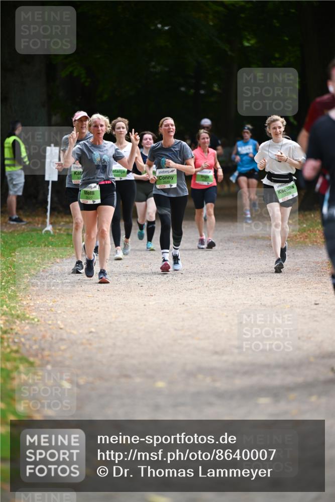 31.08.2025 - 21. Blankeneser Heldenlauf Dr. Thomas Lammeyer http://msf.ph/oto/8640007 31.08.2025 10:59:05 Laufen 3527, 3529, 3309, 4 meine-sportfotos.de