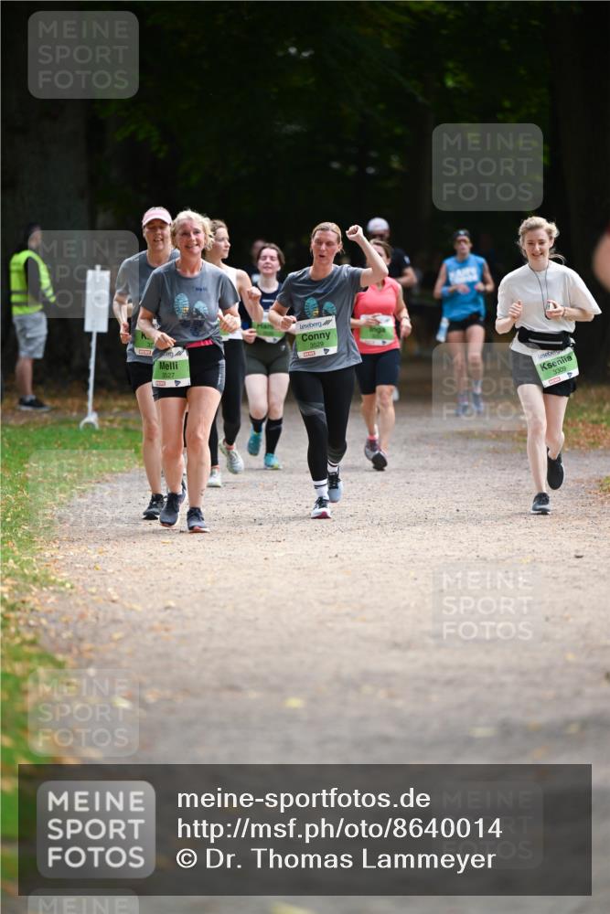 31.08.2025 - 21. Blankeneser Heldenlauf Dr. Thomas Lammeyer http://msf.ph/oto/8640014 31.08.2025 10:59:06 Laufen 3527, 3529, 3309 meine-sportfotos.de