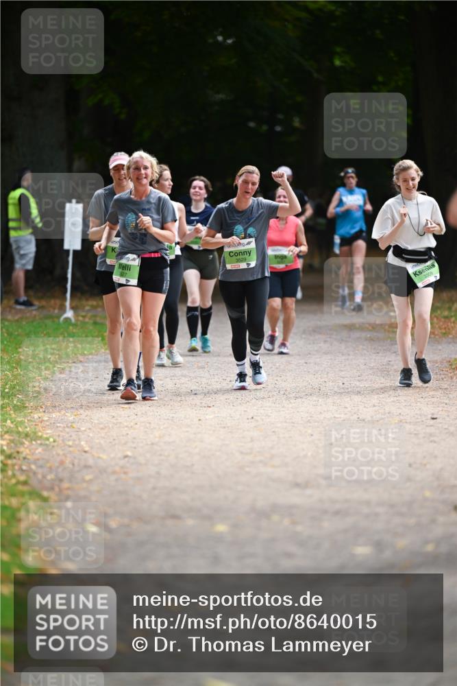 31.08.2025 - 21. Blankeneser Heldenlauf Dr. Thomas Lammeyer http://msf.ph/oto/8640015 31.08.2025 10:59:06 Laufen 3527, 3529, 3309 meine-sportfotos.de