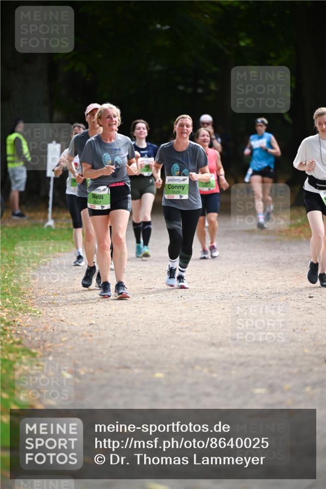 31.08.2025 - 21. Blankeneser Heldenlauf Dr. Thomas Lammeyer http://msf.ph/oto/8640025 31.08.2025 10:59:07 Laufen 3527, 3529 meine-sportfotos.de