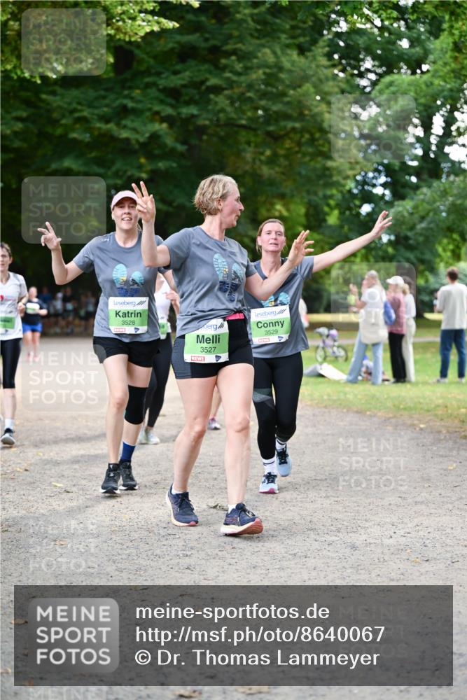 31.08.2025 - 21. Blankeneser Heldenlauf Dr. Thomas Lammeyer http://msf.ph/oto/8640067 31.08.2025 10:59:15 Laufen 3528, 3527, 3529 meine-sportfotos.de