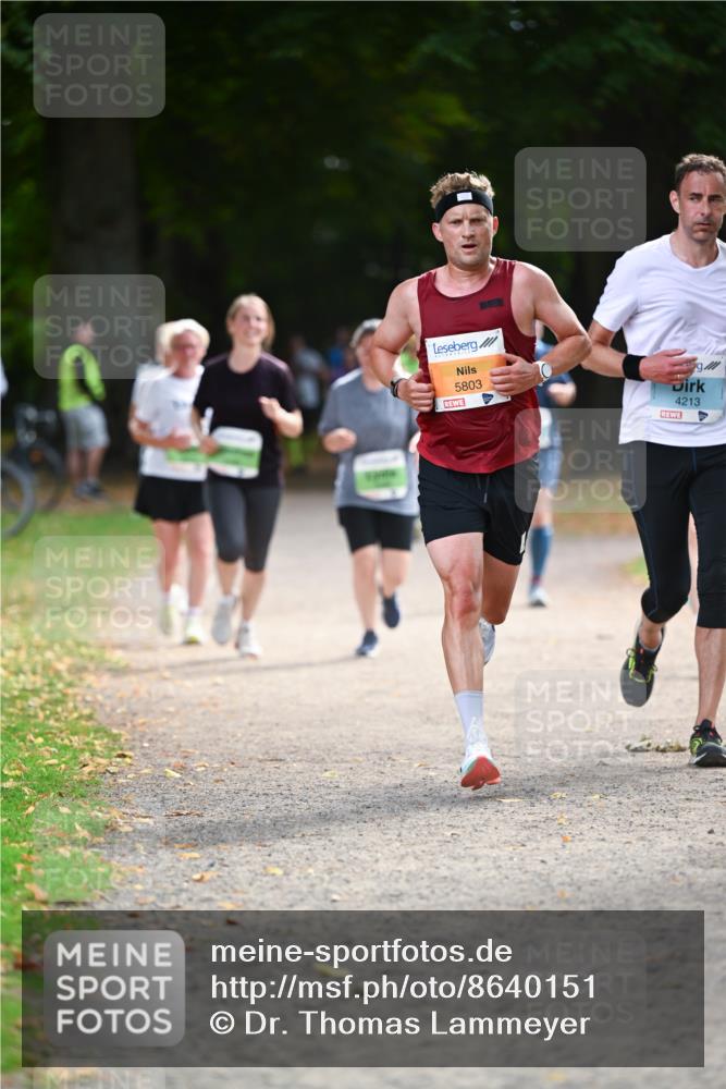 31.08.2025 - 21. Blankeneser Heldenlauf Dr. Thomas Lammeyer http://msf.ph/oto/8640151 31.08.2025 10:59:30 Laufen 5803, 9, 11, 4213 meine-sportfotos.de