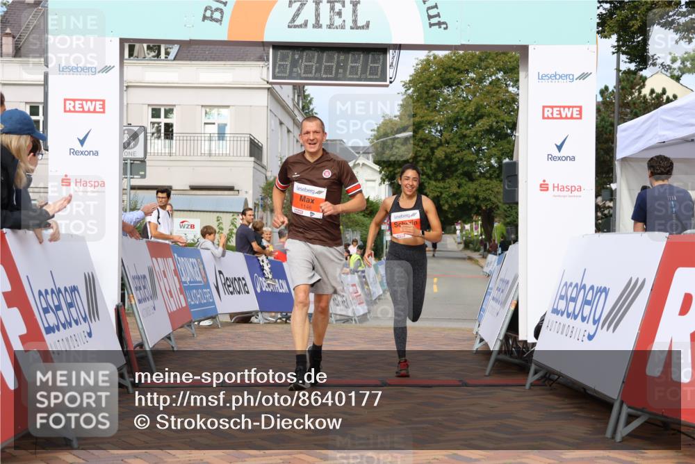 31.08.2025 - 21. Blankeneser Heldenlauf Strokosch-Dieckow http://msf.ph/oto/8640177 31.08.2025 09:45:17 Ziel 1015, 1026, 1146 meine-sportfotos.de