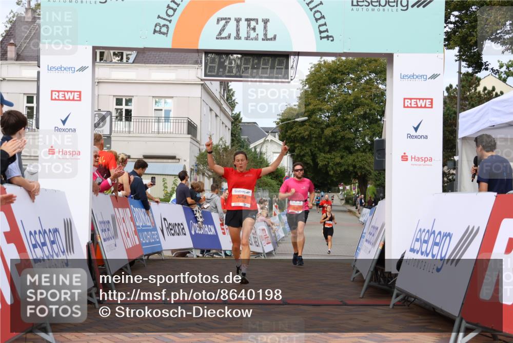 31.08.2025 - 21. Blankeneser Heldenlauf Strokosch-Dieckow http://msf.ph/oto/8640198 31.08.2025 09:41:11 Ziel 1137, 1138, 1177 meine-sportfotos.de