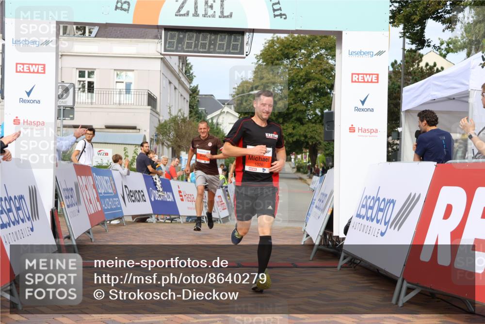 31.08.2025 - 21. Blankeneser Heldenlauf Strokosch-Dieckow http://msf.ph/oto/8640279 31.08.2025 09:45:16 Ziel 1015, 1026, 1146 meine-sportfotos.de