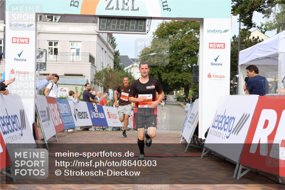 31.08.2025 - 21. Blankeneser Heldenlauf Strokosch-Dieckow http://msf.ph/oto/8640303 31.08.2025 09:45:15 Ziel 1015, 1026, 1146 meine-sportfotos.de