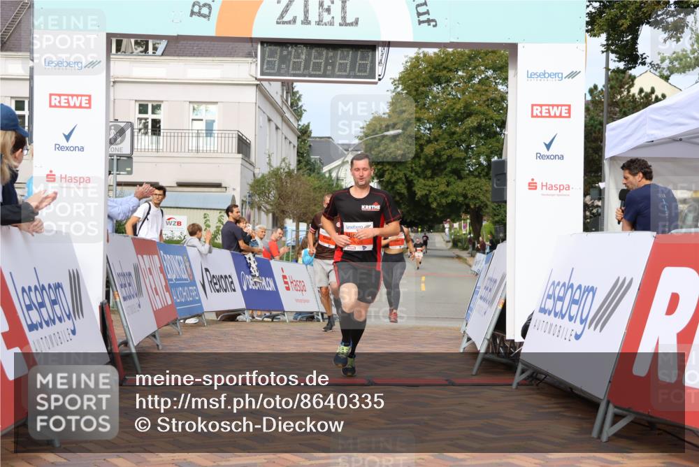 31.08.2025 - 21. Blankeneser Heldenlauf Strokosch-Dieckow http://msf.ph/oto/8640335 31.08.2025 09:45:15 Ziel 1015, 1026, 1146 meine-sportfotos.de