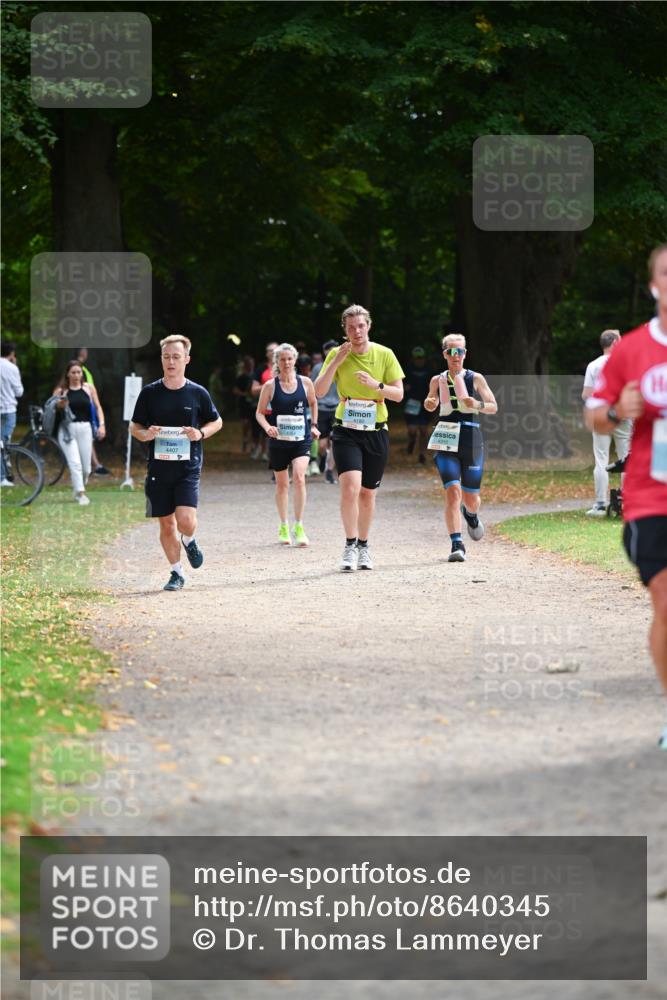 31.08.2025 - 21. Blankeneser Heldenlauf Dr. Thomas Lammeyer http://msf.ph/oto/8640345 31.08.2025 10:59:58 Laufen 4407, 4180, 4310 meine-sportfotos.de