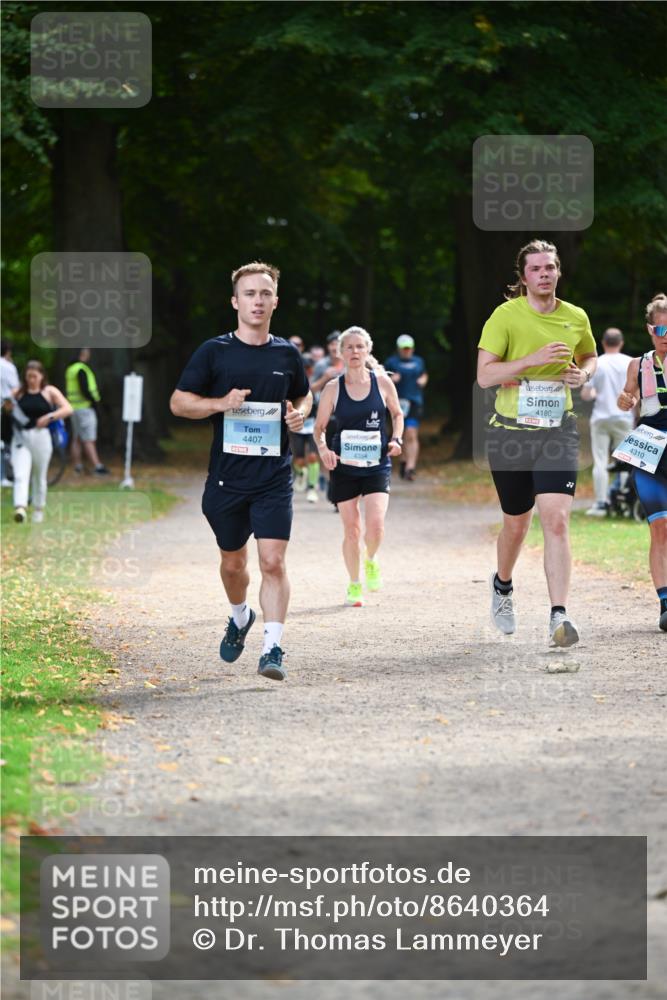 31.08.2025 - 21. Blankeneser Heldenlauf Dr. Thomas Lammeyer http://msf.ph/oto/8640364 31.08.2025 11:00:01 Laufen 4407, 4354, 4180, 4310 meine-sportfotos.de