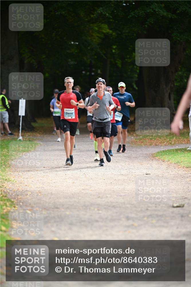 31.08.2025 - 21. Blankeneser Heldenlauf Dr. Thomas Lammeyer http://msf.ph/oto/8640383 31.08.2025 11:00:04 Laufen 4259 meine-sportfotos.de
