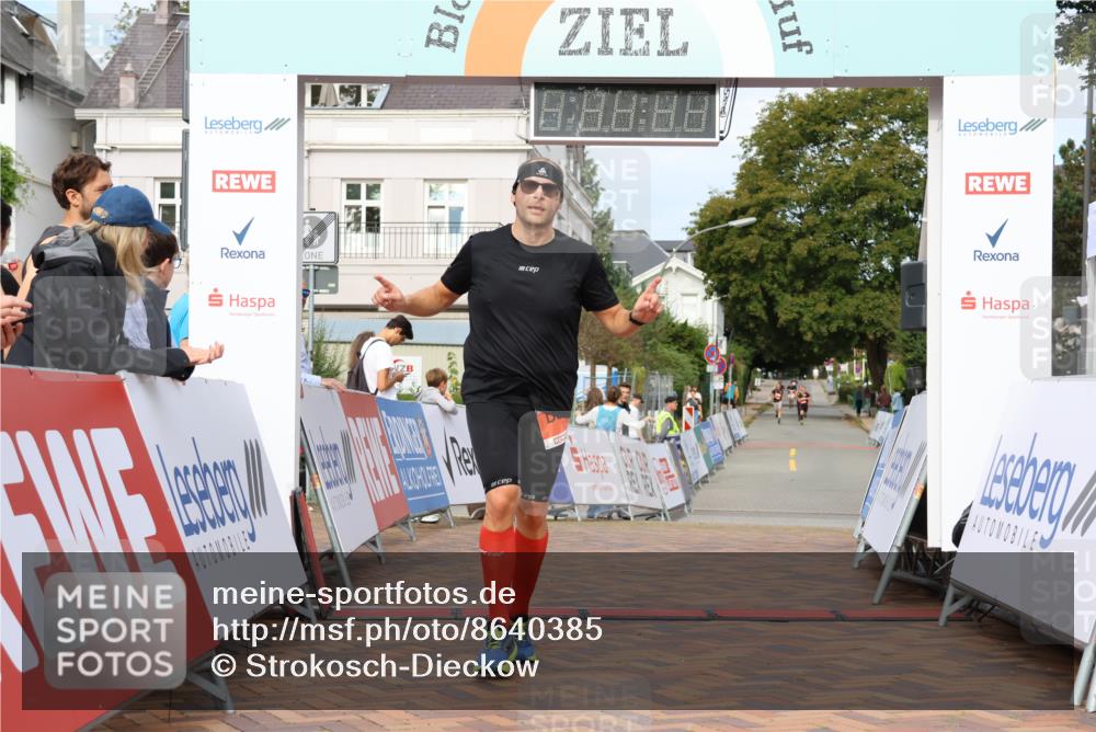 31.08.2025 - 21. Blankeneser Heldenlauf Strokosch-Dieckow http://msf.ph/oto/8640385 31.08.2025 09:44:59 Ziel 1025, 1096 meine-sportfotos.de