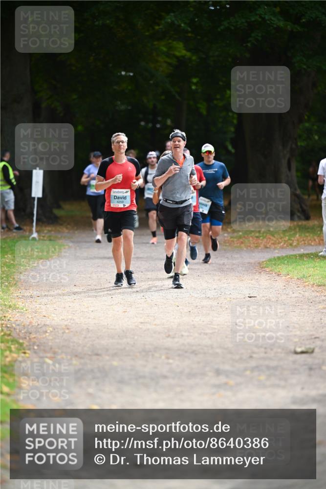 31.08.2025 - 21. Blankeneser Heldenlauf Dr. Thomas Lammeyer http://msf.ph/oto/8640386 31.08.2025 11:00:04 Laufen 4259 meine-sportfotos.de