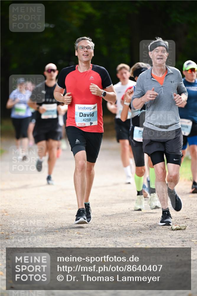 31.08.2025 - 21. Blankeneser Heldenlauf Dr. Thomas Lammeyer http://msf.ph/oto/8640407 31.08.2025 11:00:07 Laufen 4259 meine-sportfotos.de