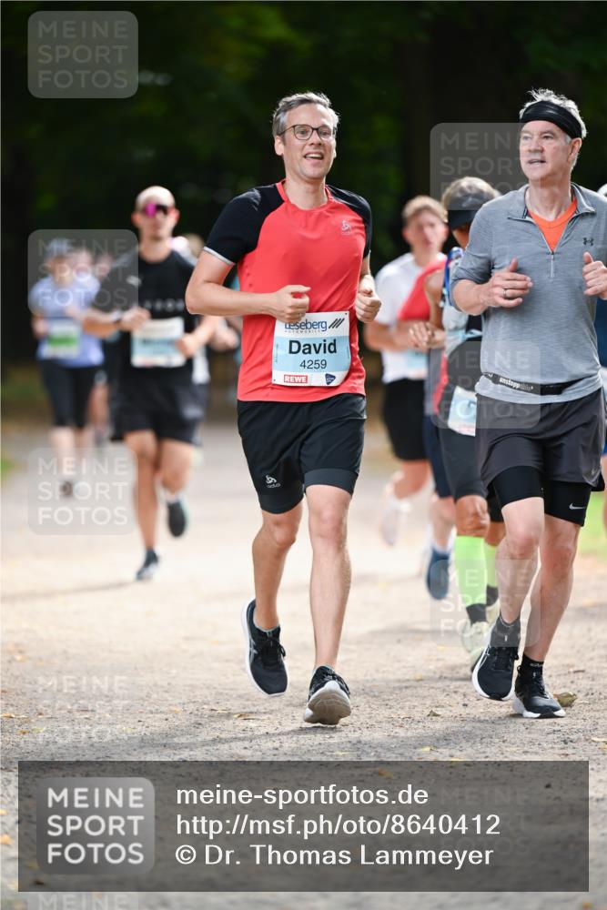 31.08.2025 - 21. Blankeneser Heldenlauf Dr. Thomas Lammeyer http://msf.ph/oto/8640412 31.08.2025 11:00:08 Laufen 4259 meine-sportfotos.de