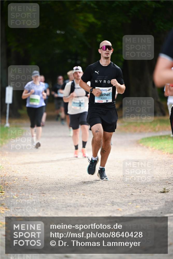 31.08.2025 - 21. Blankeneser Heldenlauf Dr. Thomas Lammeyer http://msf.ph/oto/8640428 31.08.2025 11:00:10 Laufen 4353 meine-sportfotos.de