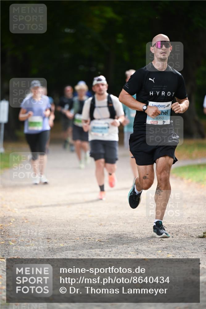 31.08.2025 - 21. Blankeneser Heldenlauf Dr. Thomas Lammeyer http://msf.ph/oto/8640434 31.08.2025 11:00:11 Laufen 4353 meine-sportfotos.de