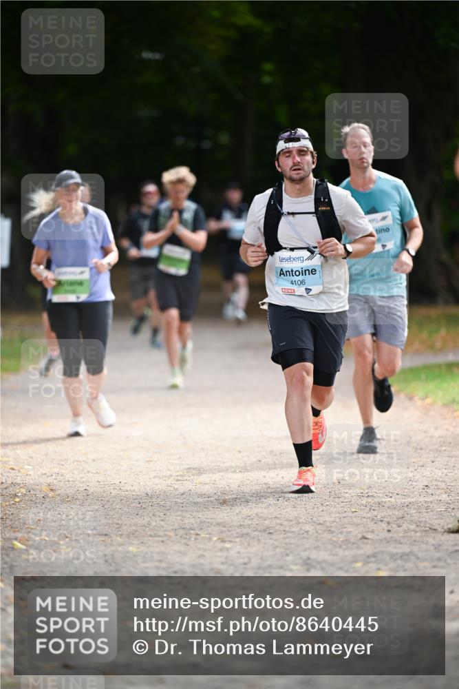 31.08.2025 - 21. Blankeneser Heldenlauf Dr. Thomas Lammeyer http://msf.ph/oto/8640445 31.08.2025 11:00:12 Laufen 4106 meine-sportfotos.de