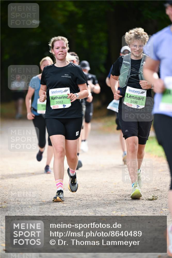 31.08.2025 - 21. Blankeneser Heldenlauf Dr. Thomas Lammeyer http://msf.ph/oto/8640489 31.08.2025 11:00:18 Laufen 3597, 3596 meine-sportfotos.de