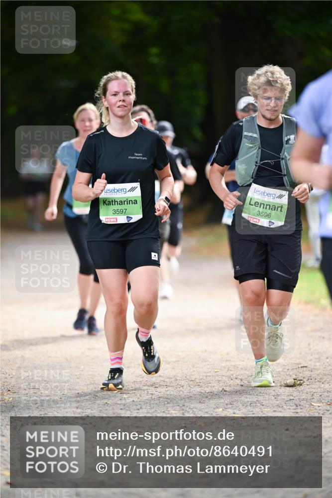 31.08.2025 - 21. Blankeneser Heldenlauf Dr. Thomas Lammeyer http://msf.ph/oto/8640491 31.08.2025 11:00:18 Laufen 3597, 3596 meine-sportfotos.de