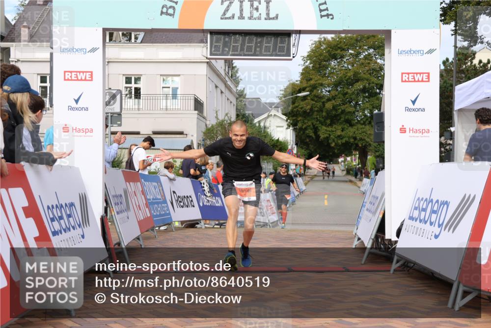 31.08.2025 - 21. Blankeneser Heldenlauf Strokosch-Dieckow http://msf.ph/oto/8640519 31.08.2025 09:44:54 Ziel 1096 meine-sportfotos.de