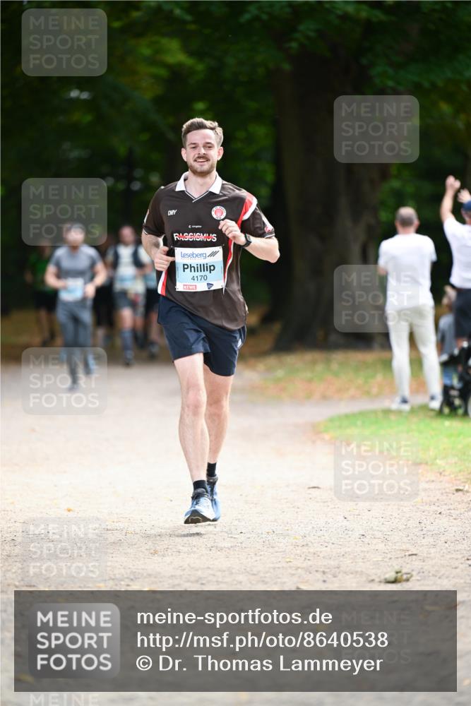 31.08.2025 - 21. Blankeneser Heldenlauf Dr. Thomas Lammeyer http://msf.ph/oto/8640538 31.08.2025 11:00:28 Laufen 4170 meine-sportfotos.de