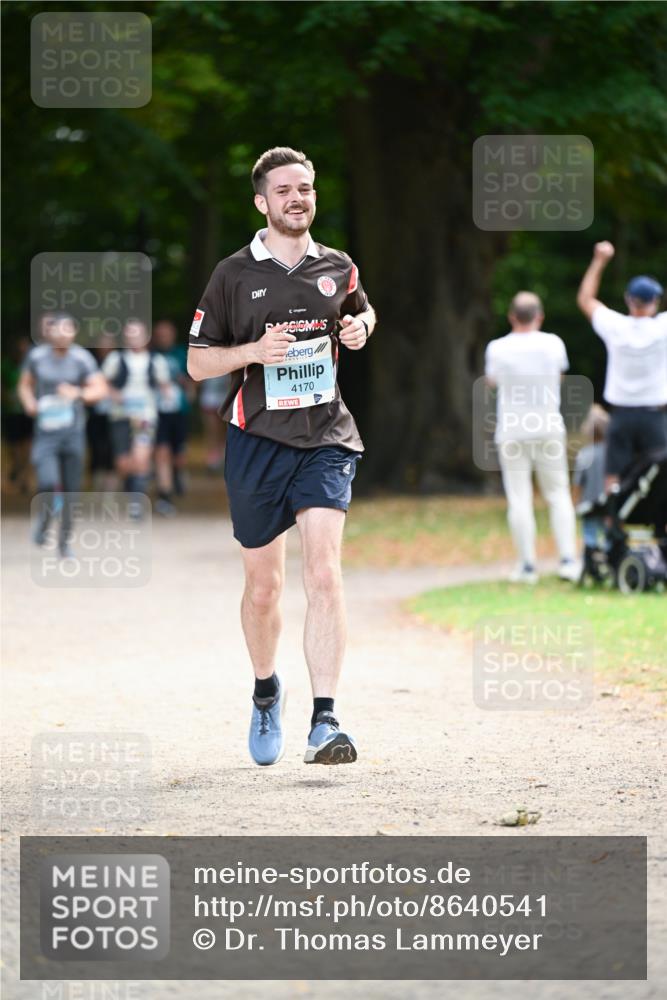 31.08.2025 - 21. Blankeneser Heldenlauf Dr. Thomas Lammeyer http://msf.ph/oto/8640541 31.08.2025 11:00:29 Laufen 4170 meine-sportfotos.de