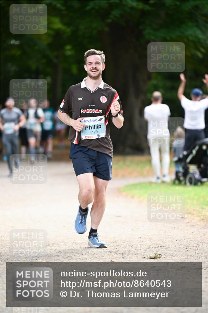 31.08.2025 - 21. Blankeneser Heldenlauf Dr. Thomas Lammeyer http://msf.ph/oto/8640543 31.08.2025 11:00:29 Laufen 4170 meine-sportfotos.de