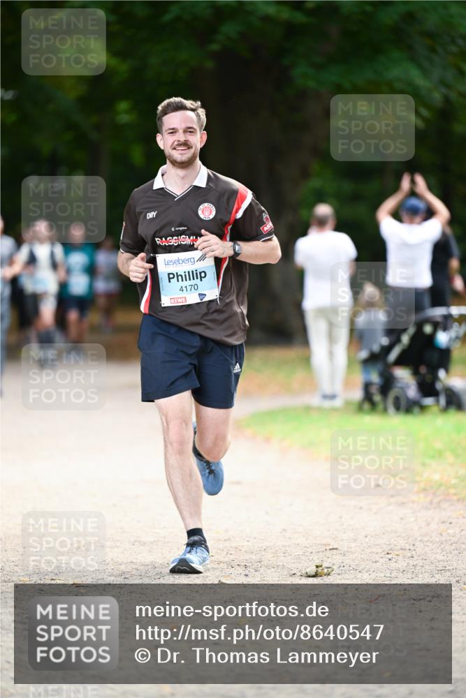31.08.2025 - 21. Blankeneser Heldenlauf Dr. Thomas Lammeyer http://msf.ph/oto/8640547 31.08.2025 11:00:29 Laufen 4170 meine-sportfotos.de