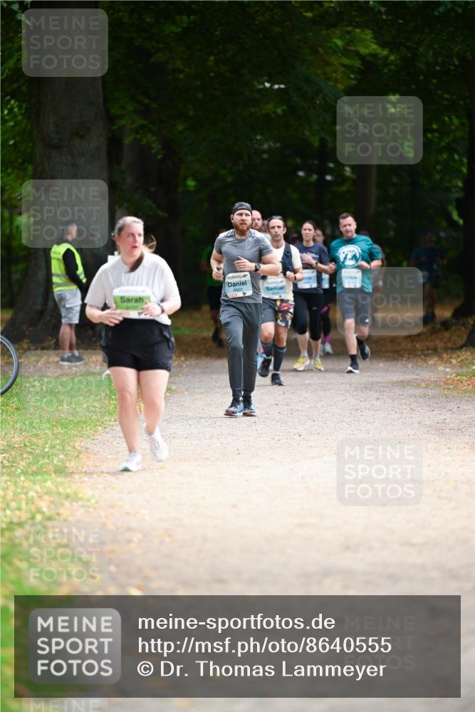 31.08.2025 - 21. Blankeneser Heldenlauf Dr. Thomas Lammeyer http://msf.ph/oto/8640555 31.08.2025 11:00:31 Laufen 9450, 4403 meine-sportfotos.de
