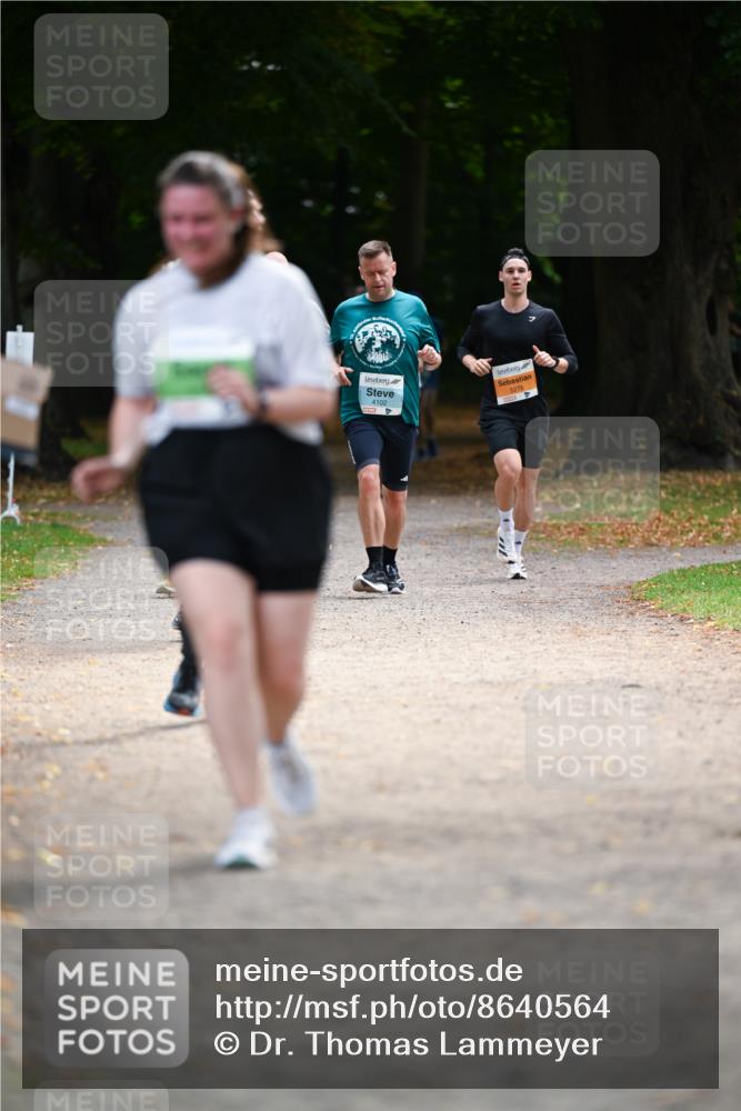 31.08.2025 - 21. Blankeneser Heldenlauf Dr. Thomas Lammeyer http://msf.ph/oto/8640564 31.08.2025 11:00:35 Laufen 4102, 5276 meine-sportfotos.de