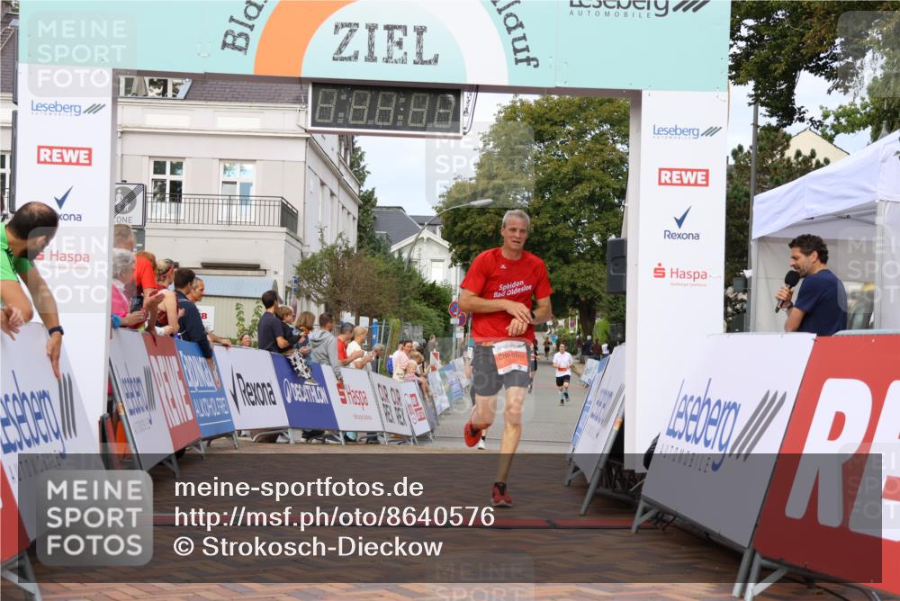 31.08.2025 - 21. Blankeneser Heldenlauf Strokosch-Dieckow http://msf.ph/oto/8640576 31.08.2025 09:40:51 Ziel 1056, 1151 meine-sportfotos.de