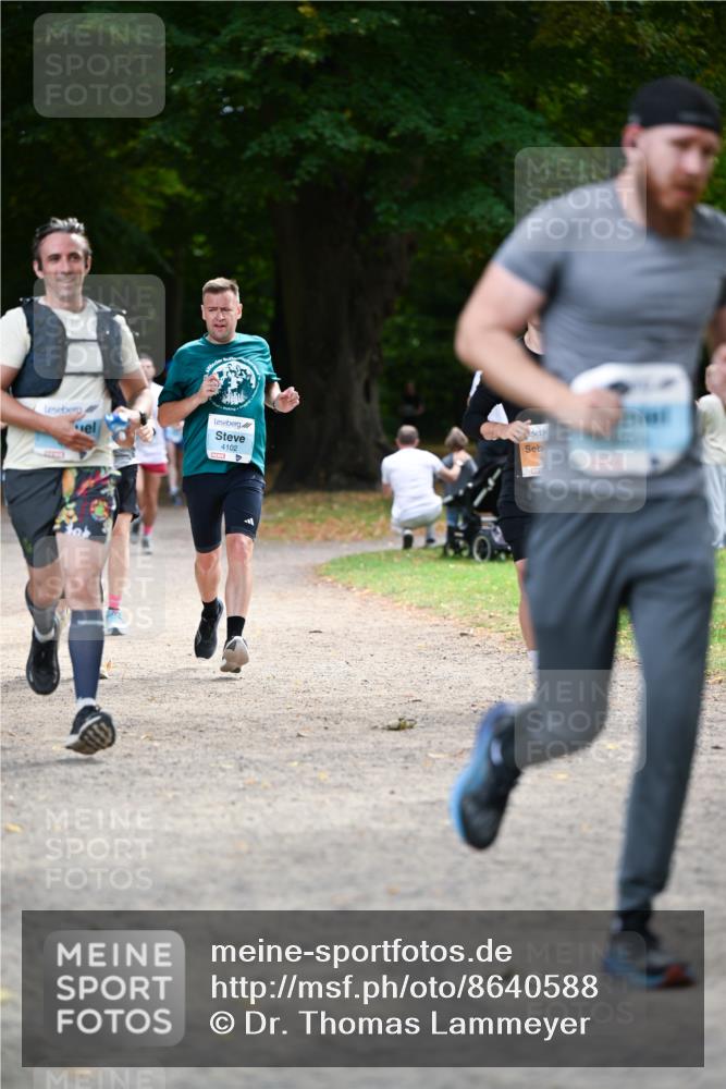 31.08.2025 - 21. Blankeneser Heldenlauf Dr. Thomas Lammeyer http://msf.ph/oto/8640588 31.08.2025 11:00:39 Laufen 4102 meine-sportfotos.de