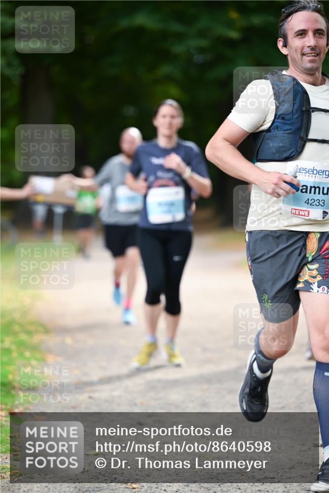 31.08.2025 - 21. Blankeneser Heldenlauf Dr. Thomas Lammeyer http://msf.ph/oto/8640598 31.08.2025 11:00:41 Laufen 4233 meine-sportfotos.de