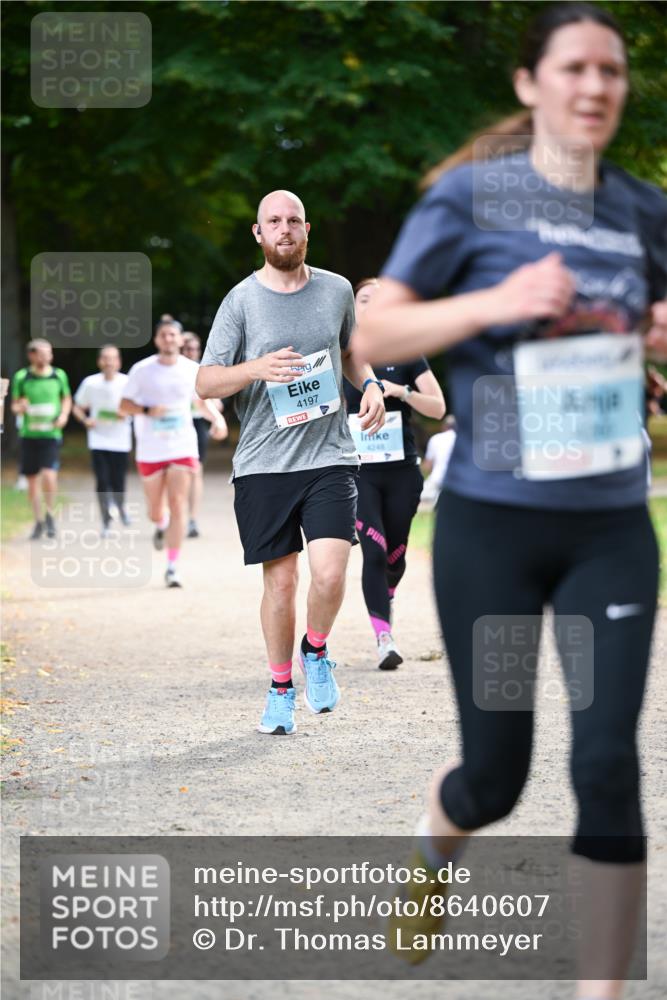 31.08.2025 - 21. Blankeneser Heldenlauf Dr. Thomas Lammeyer http://msf.ph/oto/8640607 31.08.2025 11:00:43 Laufen 4197, 4248 meine-sportfotos.de