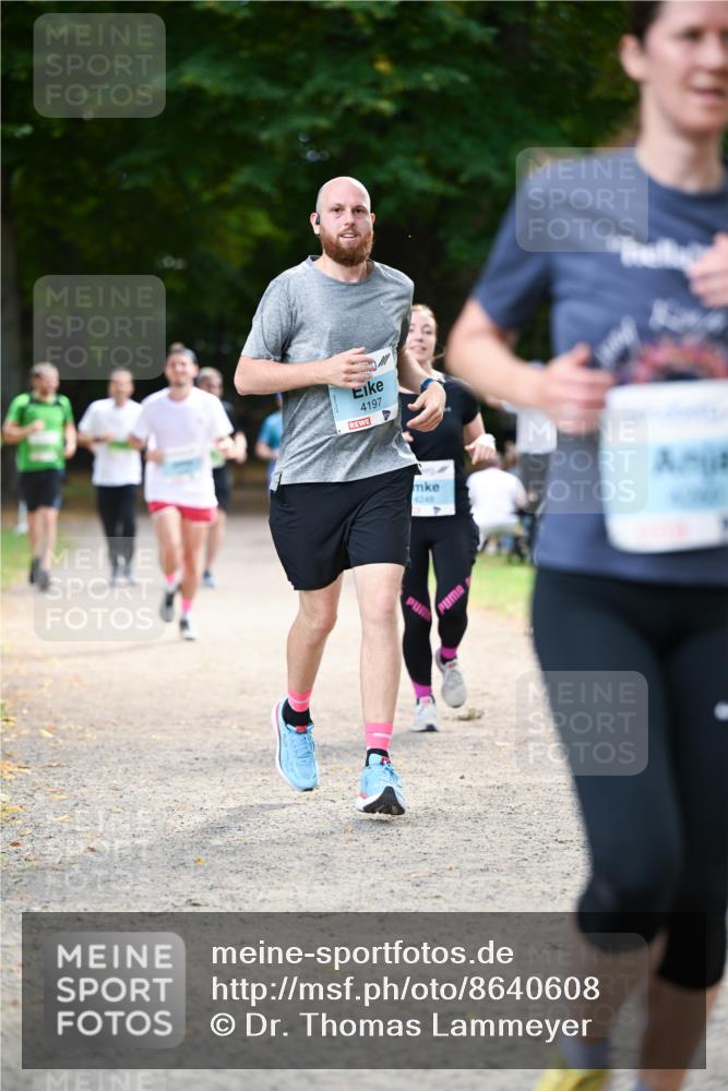 31.08.2025 - 21. Blankeneser Heldenlauf Dr. Thomas Lammeyer http://msf.ph/oto/8640608 31.08.2025 11:00:43 Laufen 4197, 4248 meine-sportfotos.de