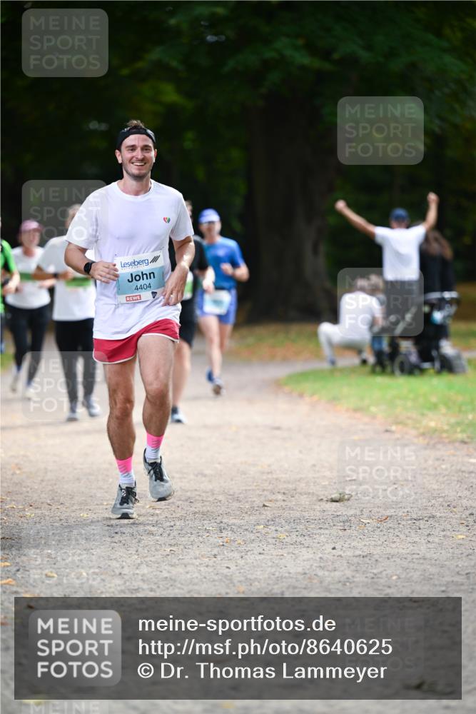 31.08.2025 - 21. Blankeneser Heldenlauf Dr. Thomas Lammeyer http://msf.ph/oto/8640625 31.08.2025 11:00:46 Laufen 4404 meine-sportfotos.de