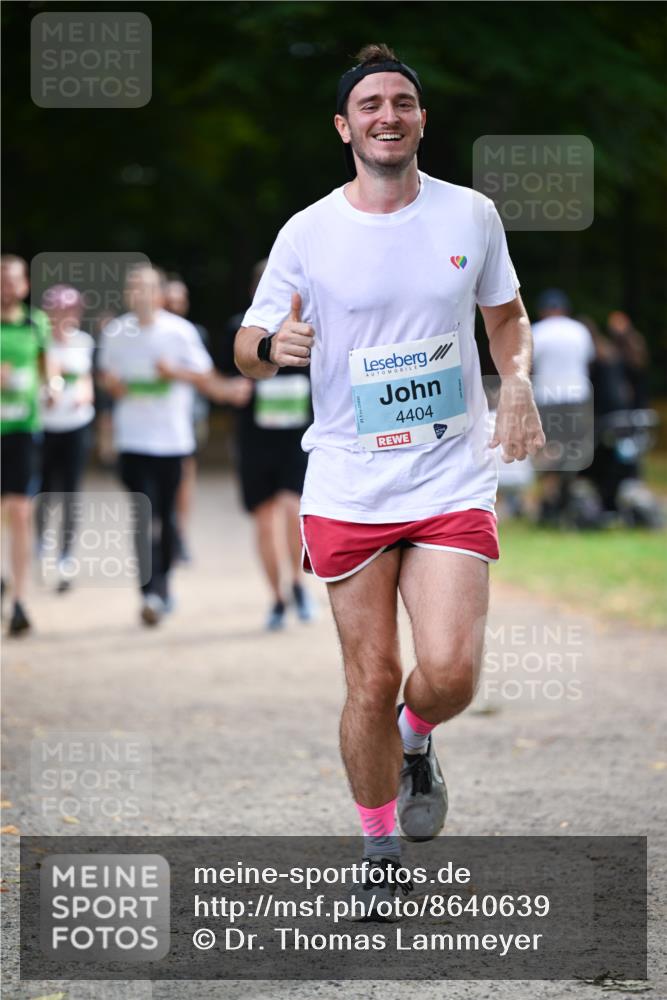 31.08.2025 - 21. Blankeneser Heldenlauf Dr. Thomas Lammeyer http://msf.ph/oto/8640639 31.08.2025 11:00:47 Laufen 4404 meine-sportfotos.de