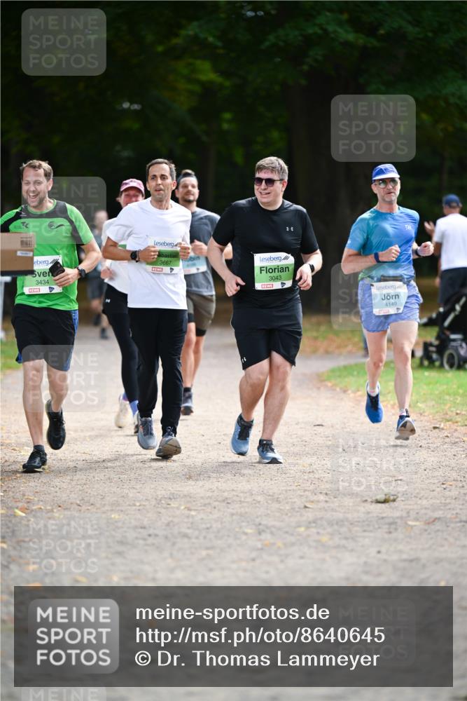 31.08.2025 - 21. Blankeneser Heldenlauf Dr. Thomas Lammeyer http://msf.ph/oto/8640645 31.08.2025 11:00:48 Laufen 3434, 73667, 3043, 4149 meine-sportfotos.de
