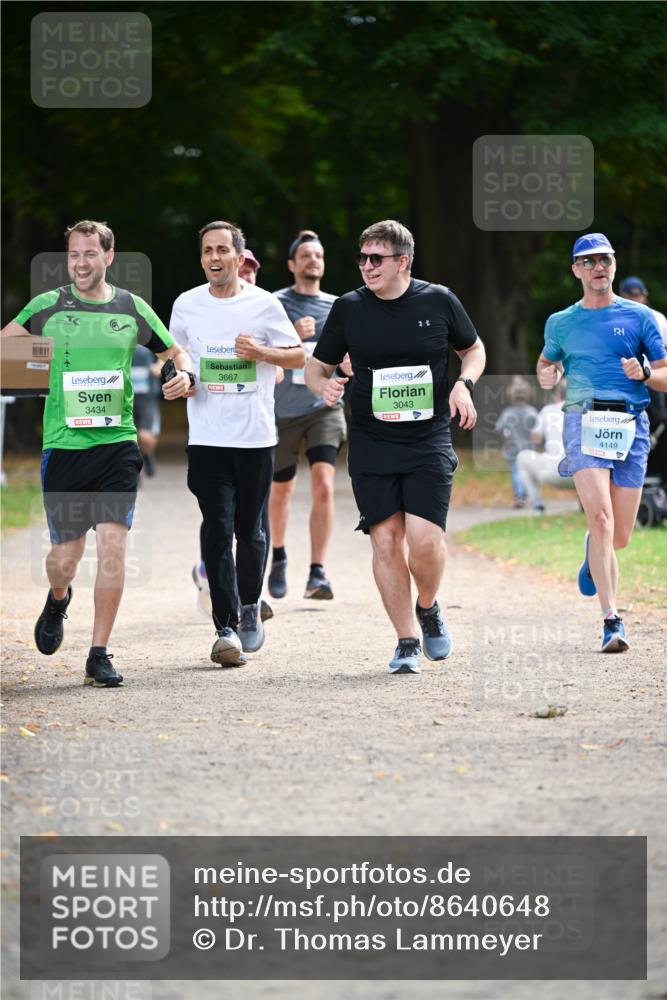 31.08.2025 - 21. Blankeneser Heldenlauf Dr. Thomas Lammeyer http://msf.ph/oto/8640648 31.08.2025 11:00:49 Laufen 3434, 3667, 4, 3043, 4149 meine-sportfotos.de