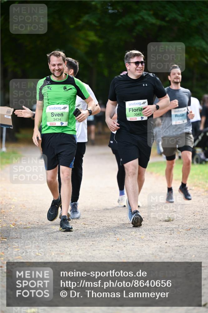 31.08.2025 - 21. Blankeneser Heldenlauf Dr. Thomas Lammeyer http://msf.ph/oto/8640656 31.08.2025 11:00:50 Laufen 3434, 3043 meine-sportfotos.de