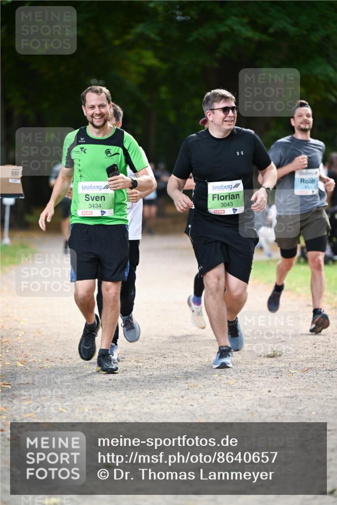 31.08.2025 - 21. Blankeneser Heldenlauf Dr. Thomas Lammeyer http://msf.ph/oto/8640657 31.08.2025 11:00:50 Laufen 3434, 3043 meine-sportfotos.de