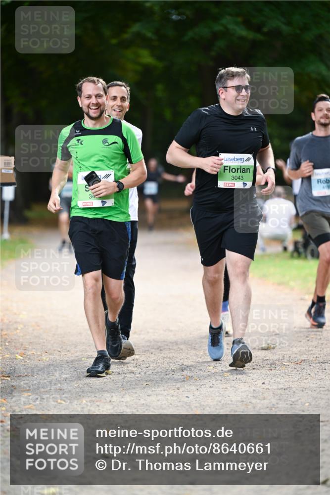 31.08.2025 - 21. Blankeneser Heldenlauf Dr. Thomas Lammeyer http://msf.ph/oto/8640661 31.08.2025 11:00:51 Laufen 3043 meine-sportfotos.de