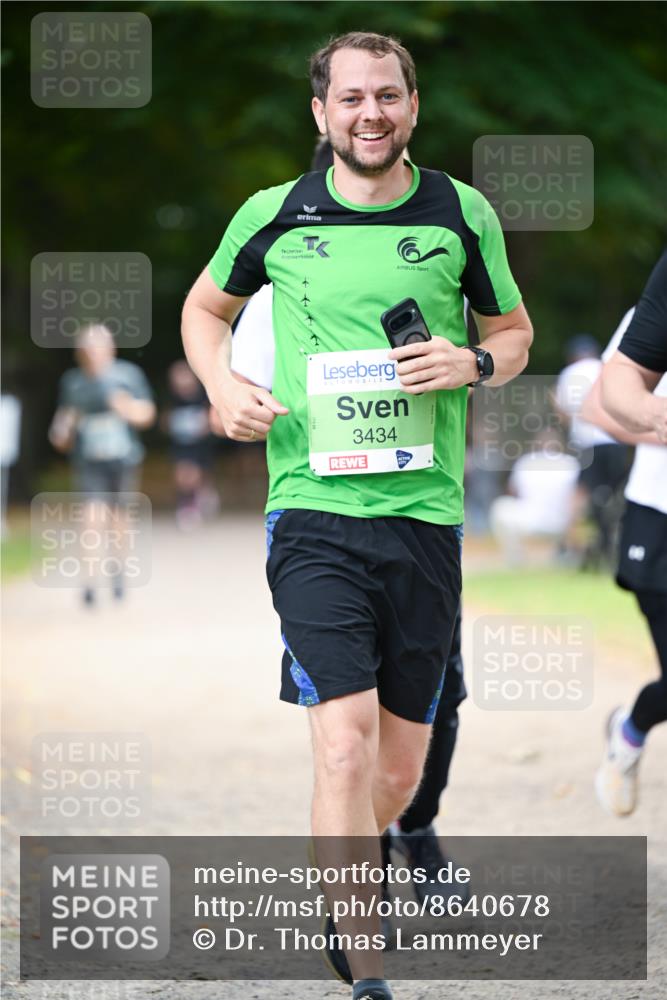 31.08.2025 - 21. Blankeneser Heldenlauf Dr. Thomas Lammeyer http://msf.ph/oto/8640678 31.08.2025 11:00:53 Laufen 3434 meine-sportfotos.de